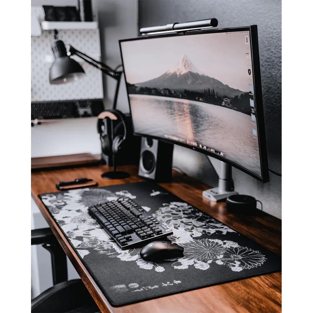 The mousepad company Mousepad DuraGlyde Artist Series Chrysanthemums and Bee by Hokusai - Image 4