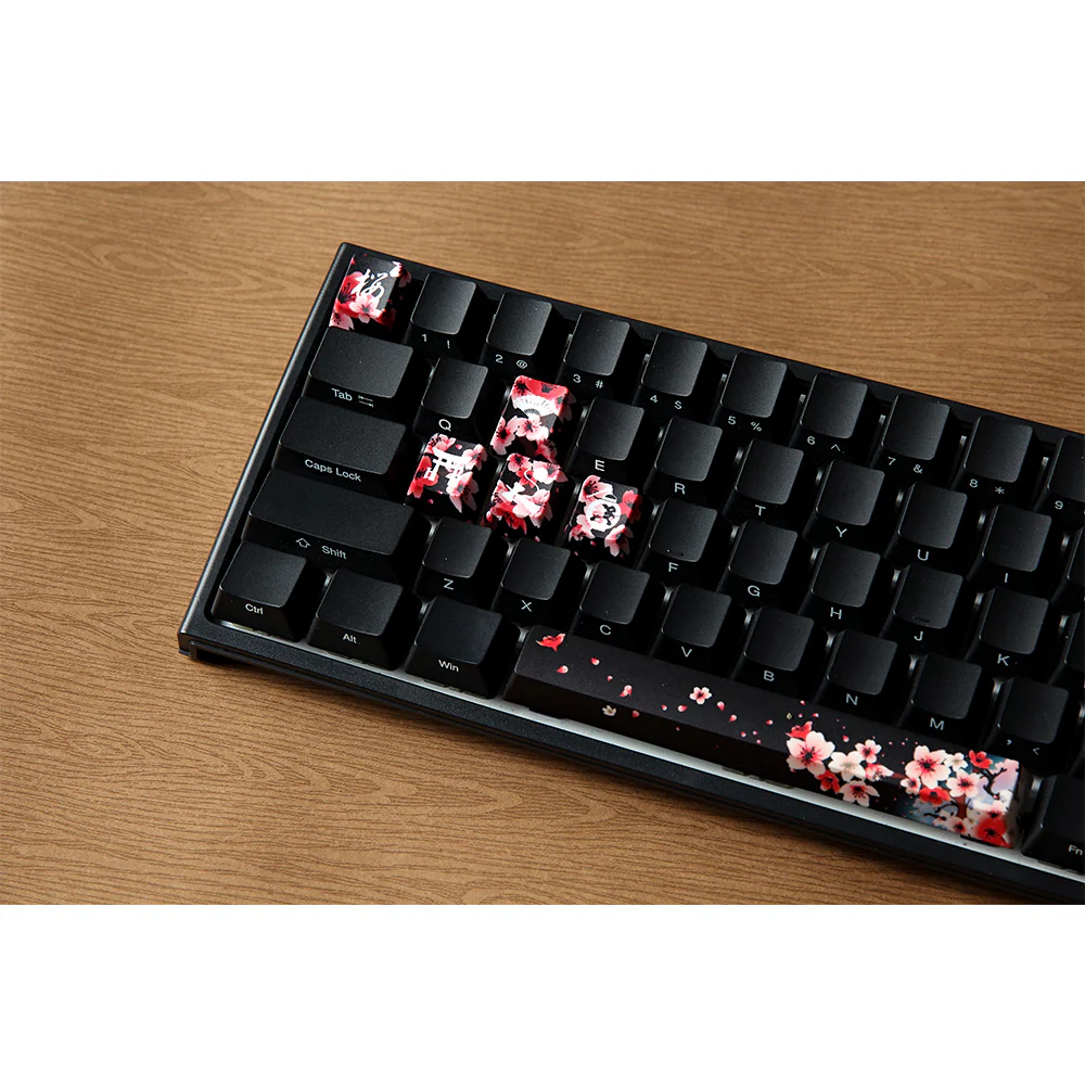 Traitors Sakura KURO Keycap Set - Image 6